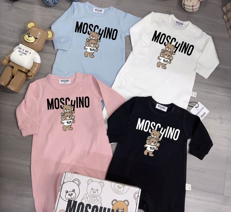 Moschino sz59 66 73 80 85 90 31