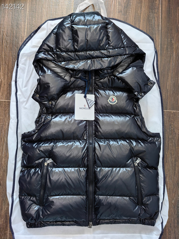 Moncler sz1-6 26yr212