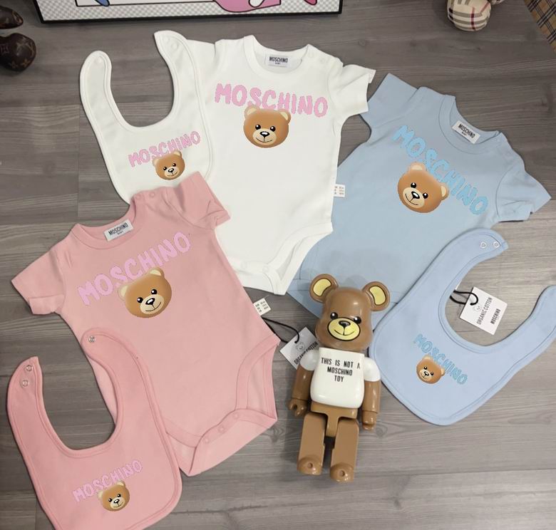 Moschino sz59 66 73 80 85 90 23