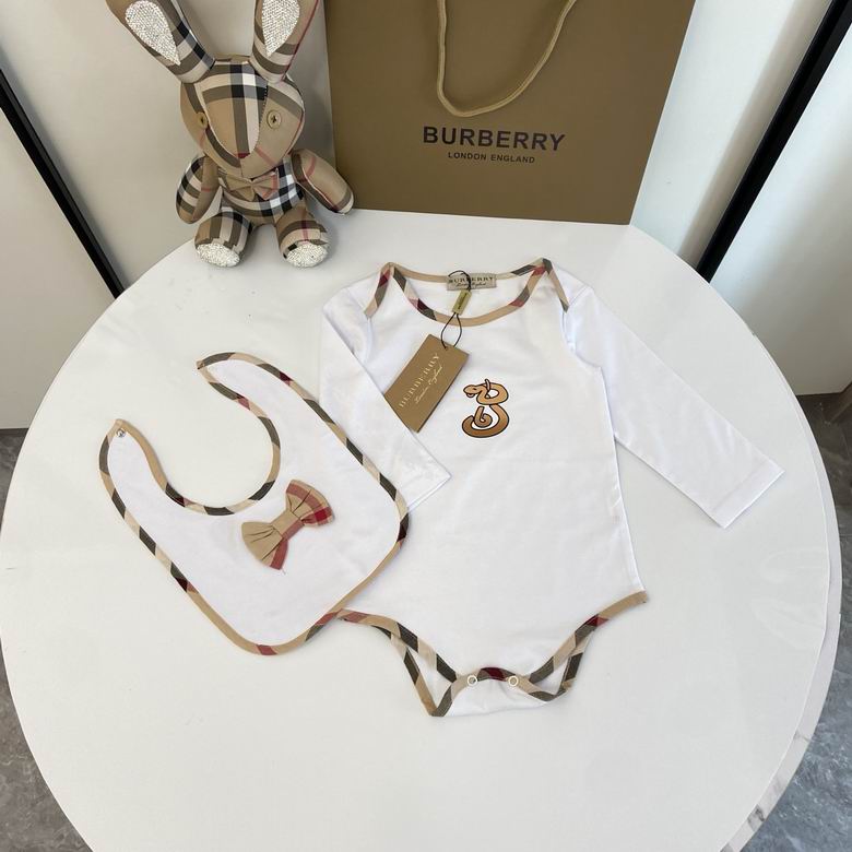 Burberry sz0-3 3-6 6-9 9-12 92