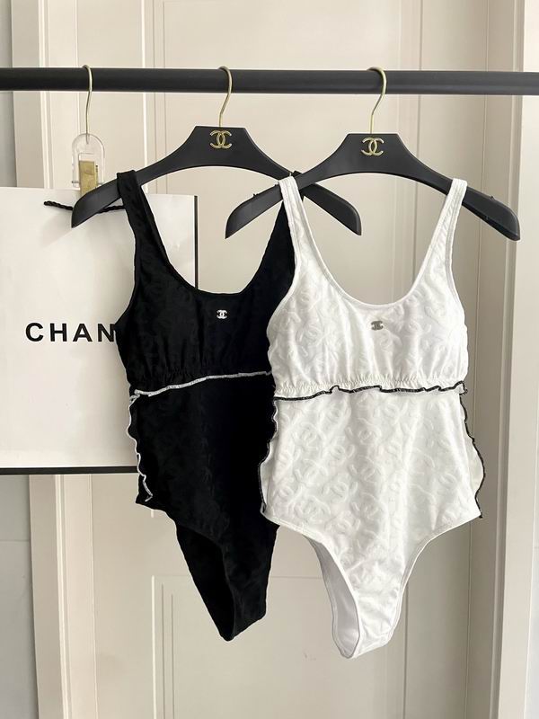 Chanel S-XL 142