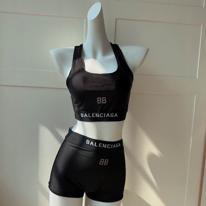 Balenciaga S-XL  x01