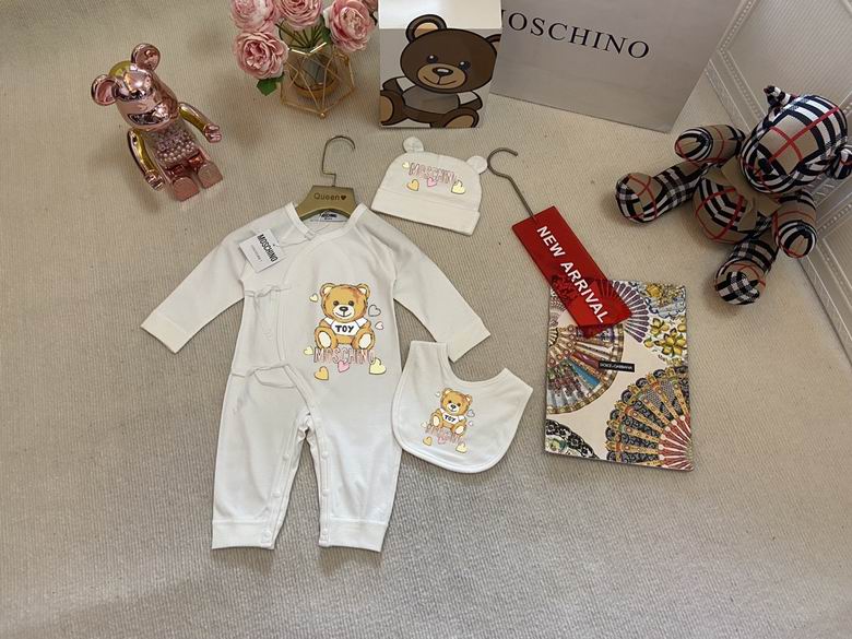 Moschino sz59 66 73 80 90 127