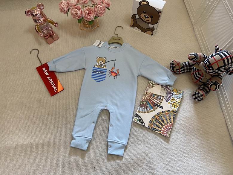 Moschino sz59 66 73 80 90 139