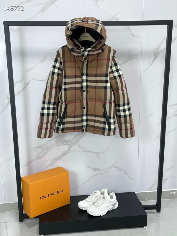 Burberry S-XL 26yr68
