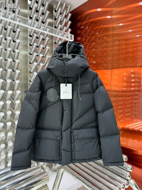Moncler sz1-5 26yr69