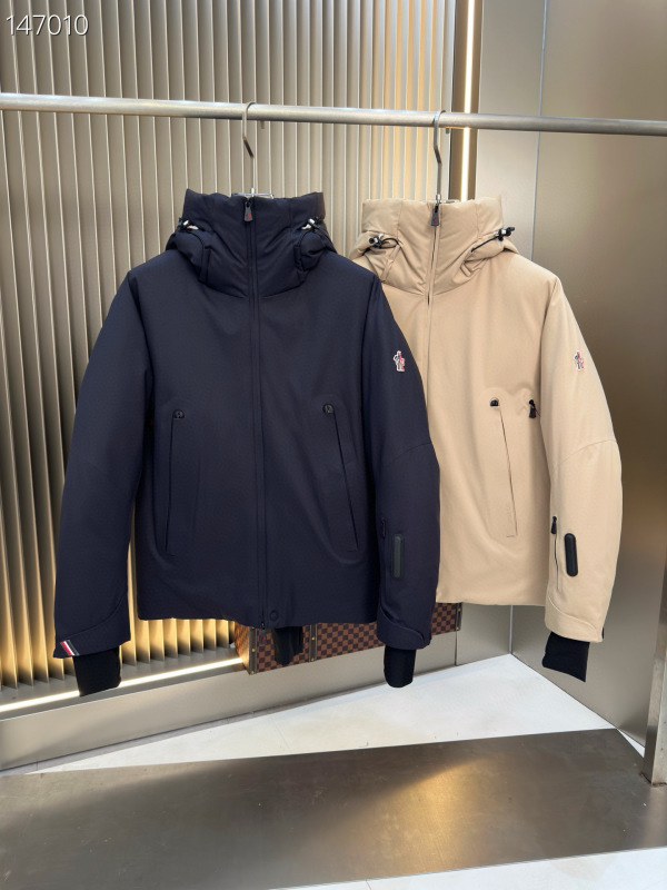 Moncler sz1-5 26yr101