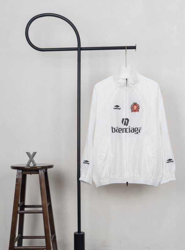 Balenciaga XS-L xetr03