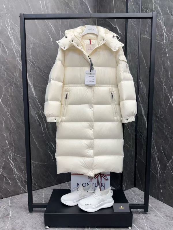 Moncler sz0-3 8qx44