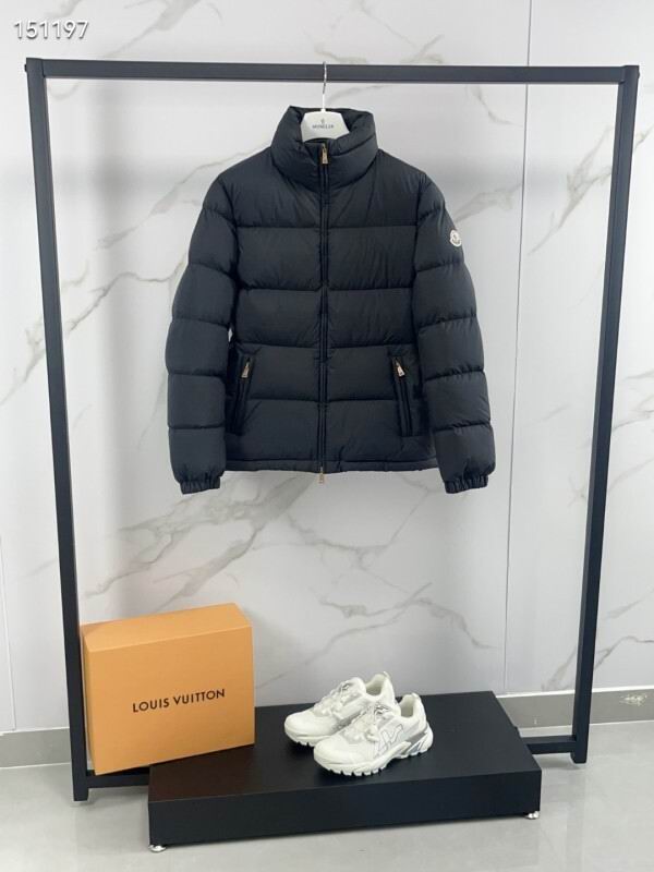 Moncler sz1-4 26yr189