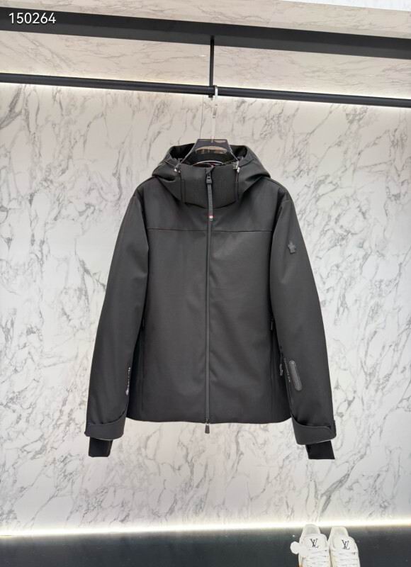 Moncler sz1-5 26yr243