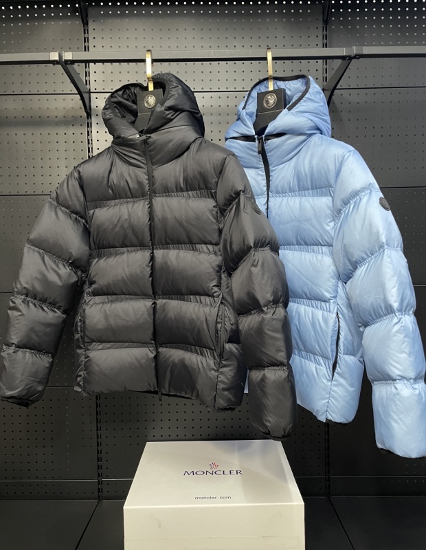 Moncler sz1-5 26yr293