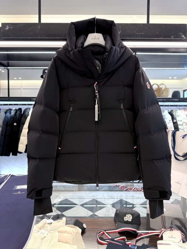 Moncler sz1-5 26yr362